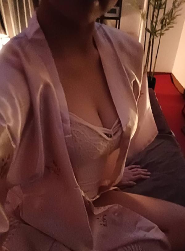 あやな
